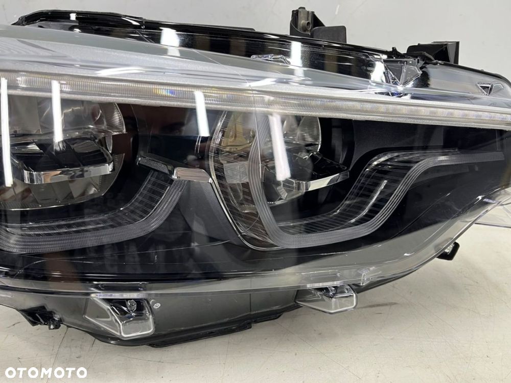 Lampa reflektor BMW 4 F32 F33 F82 Lift LCI 17-20r. ADAPTIVE LED prawa przednia Europa 7498920 - 7