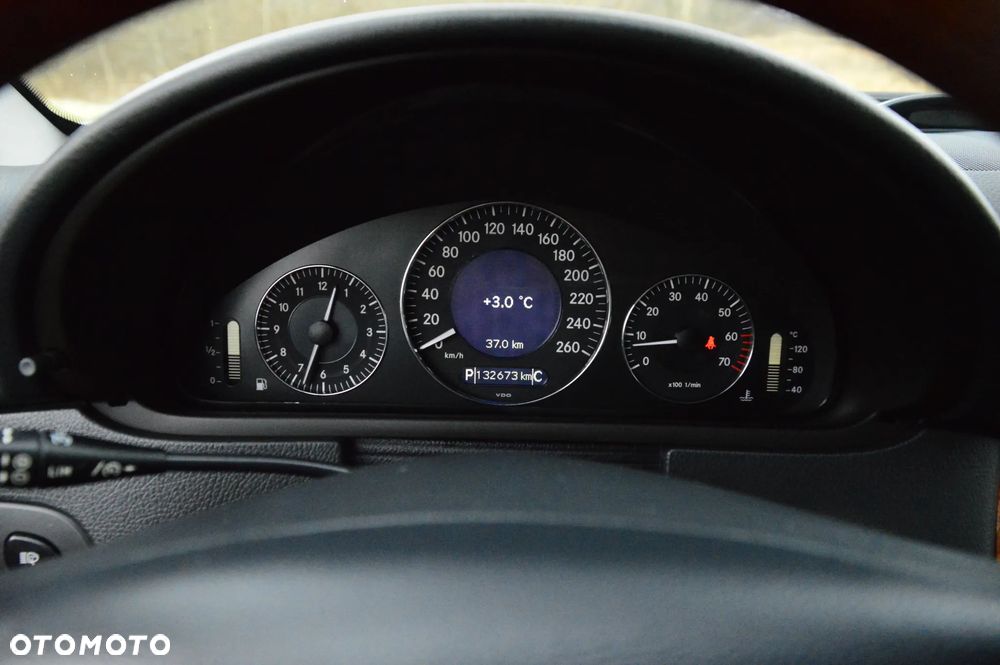 Mercedes-Benz CLK - 27