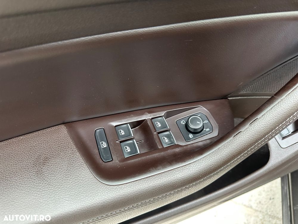 Volkswagen Passat - 11