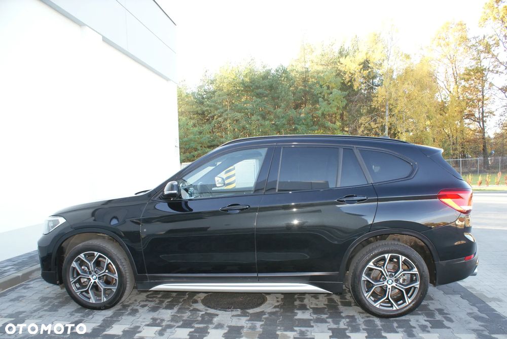BMW X1 xDrive18d Business Edition - 17