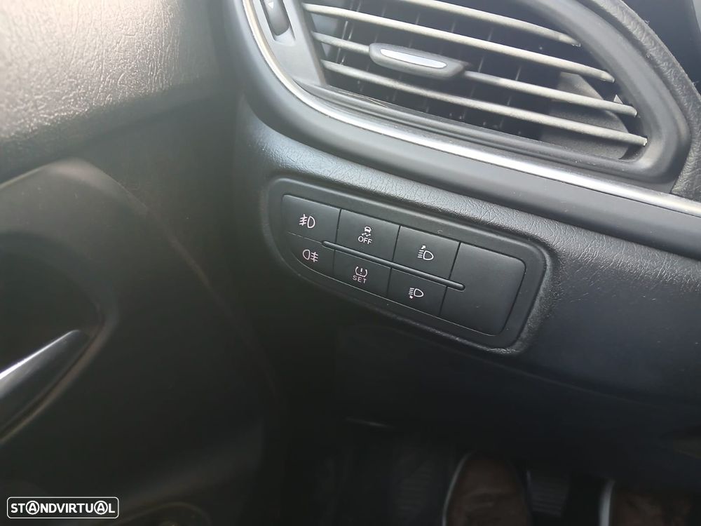 Fiat Tipo Station Wagon 1.6 M-Jet Lounge J17 - 22