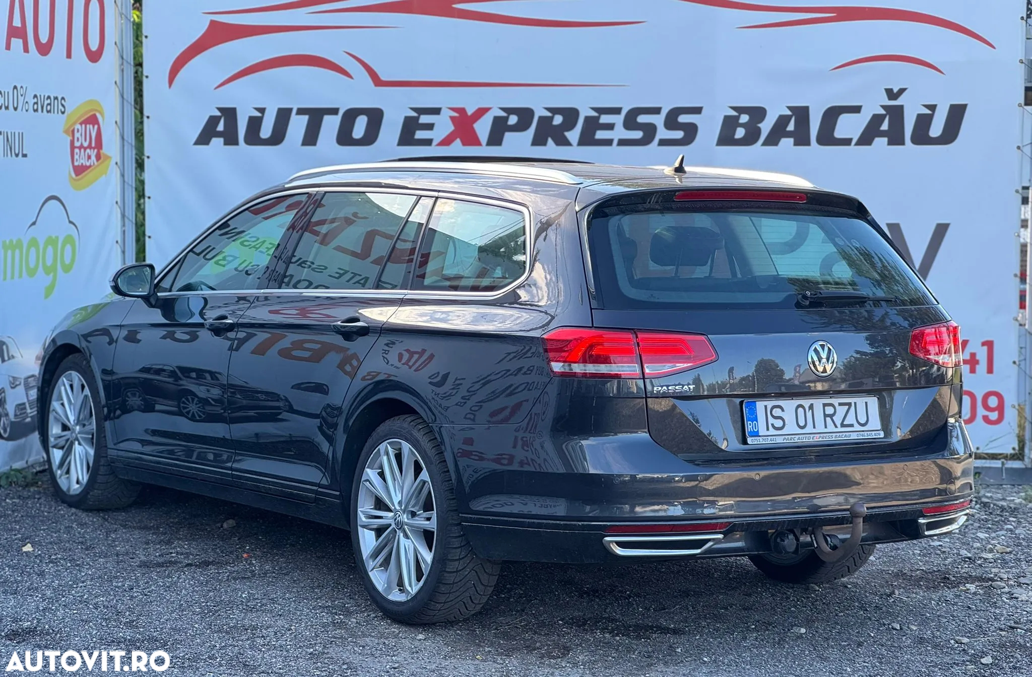 Volkswagen Passat Variant 2.0 TDI DSG (BlueMotion Technology) Comfortline - 4