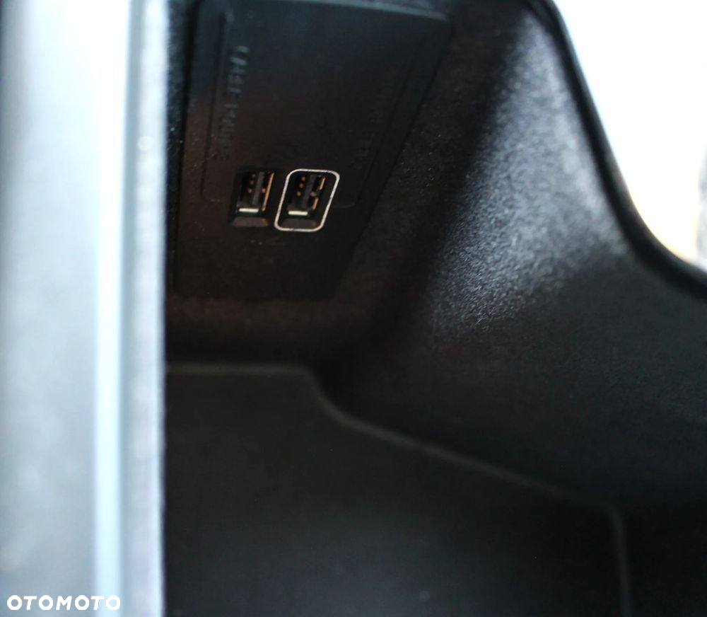 Volvo V60 D3 Geartronic Momentum Pro - 39