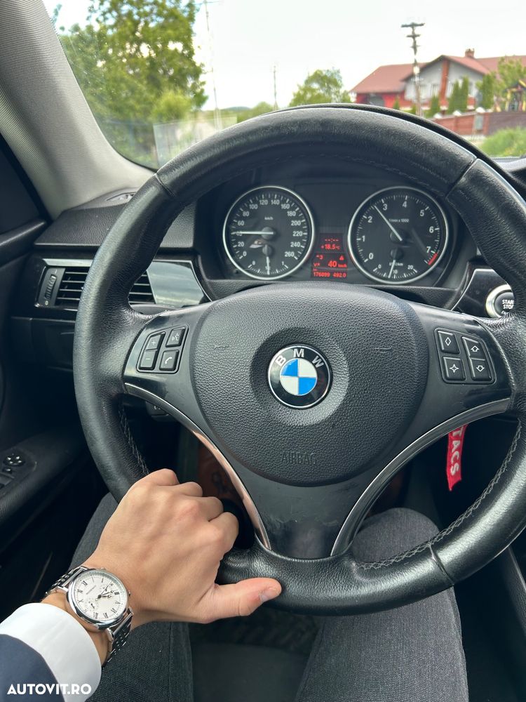 BMW Seria 3 320Ci Coupe - 8