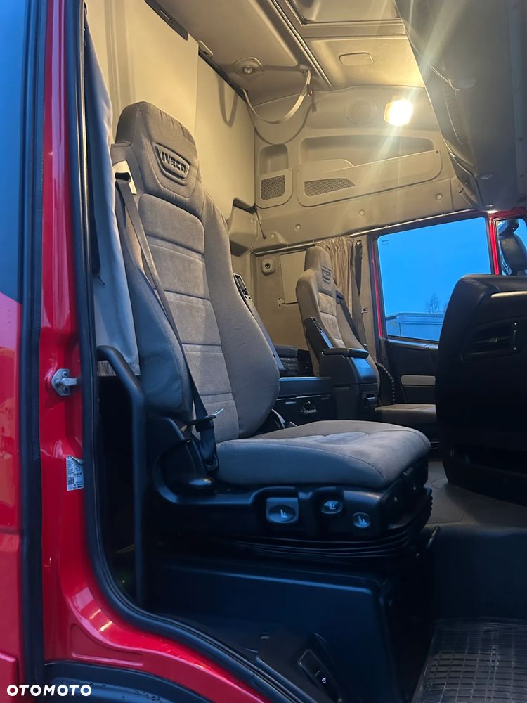 Iveco STRALIS 460 KM ACC / MEGA / LOW DECK / HI-WAY EURO 6 / 2016 ROK / DUŻE ZBIORNIKI PALIWA 1350 L / PRZÓD i TYŁ NA PODUSZCE / PRZEBIEG 864 324 KM !! - 23