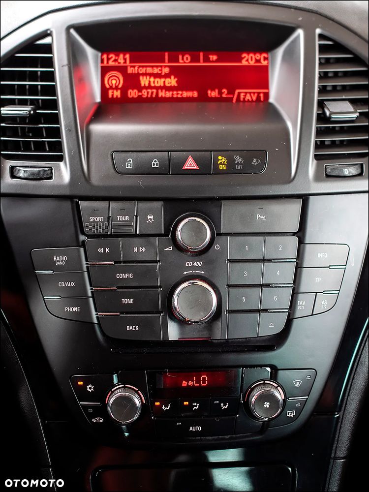 Opel Insignia - 23