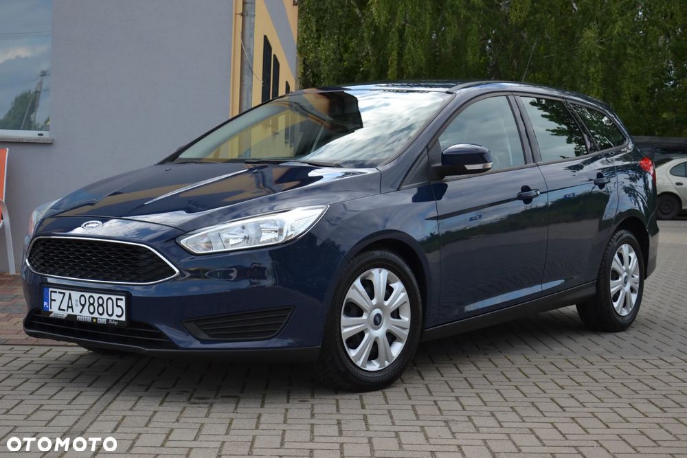 Ford Focus 1.5 TDCi DPF Start-Stopp-System Ambiente - 2