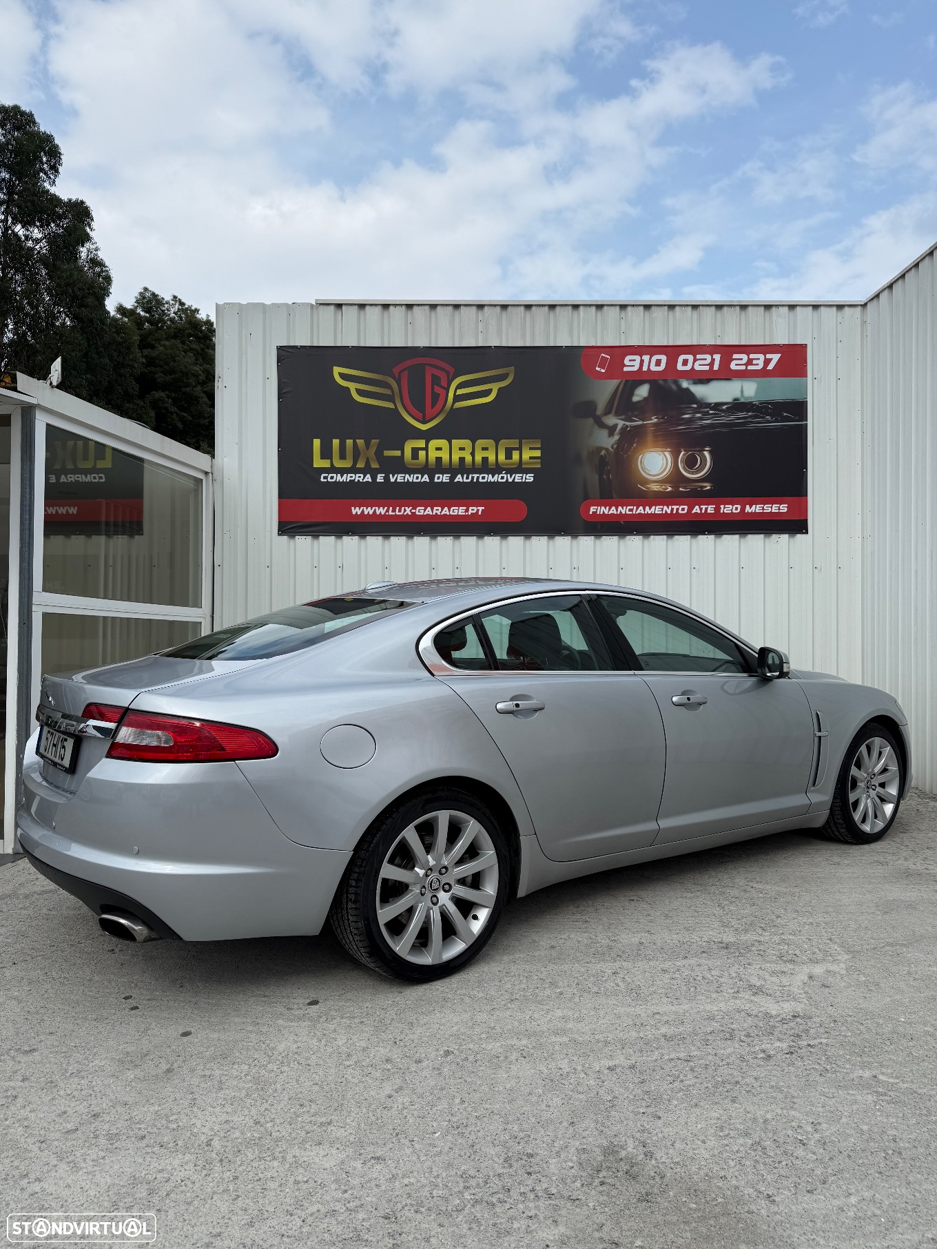 Jaguar XF 2.7 D V6 Premium Luxury - 15