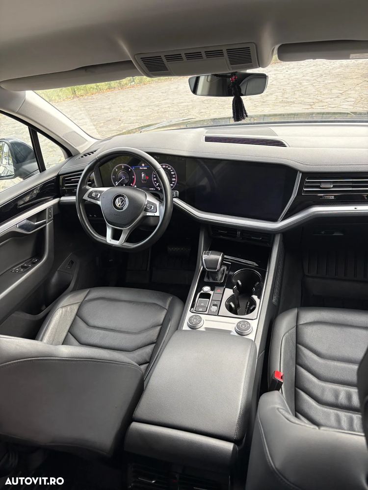 Volkswagen Touareg V6 TDI Elegance - 7