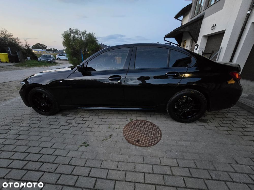 BMW Seria 3 318i M Sport - 4