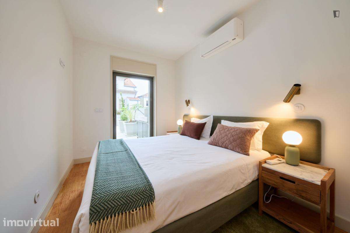 Apartamento com 1 quartos - localizado em Santo Ildefonso Porto - Grande imagem: 3/26