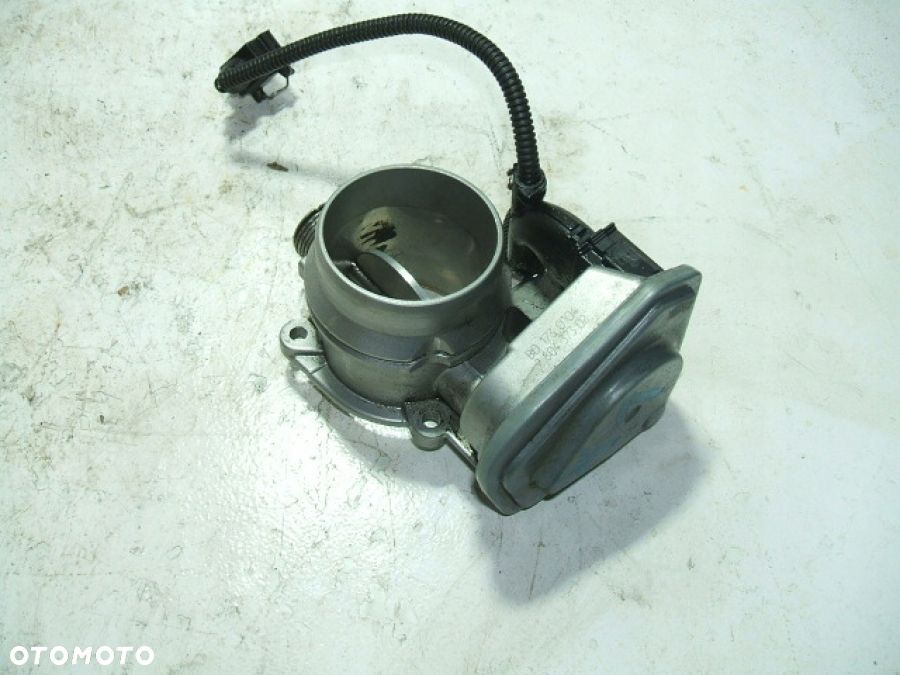 BMW X1 E84 2.0D PRZEPUSTNICA 780437302 B01730104 - 1