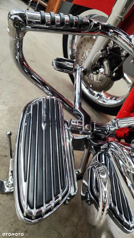 Harley-Davidson Softail - 13