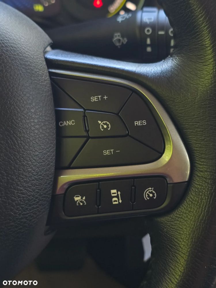Jeep Renegade 1.3 T-GDI 4xe Automatik Limited - 34