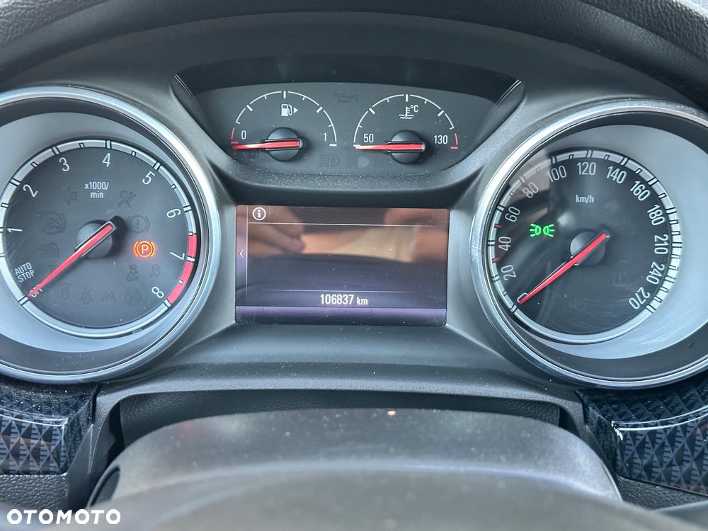 Opel Astra 1.4 T Cosmo S&S - 18