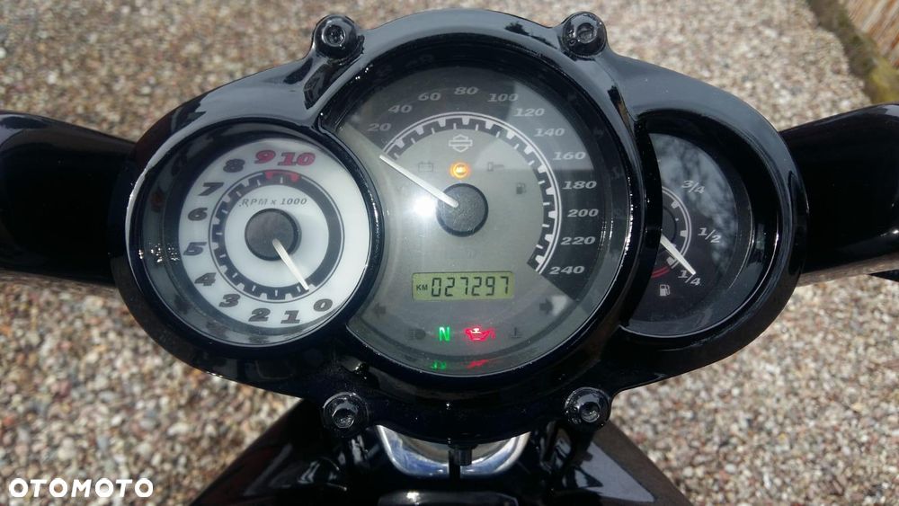 Harley-Davidson V-Rod Muscle - 4