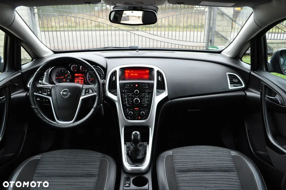 Opel Astra 1.4 Turbo Style - 8