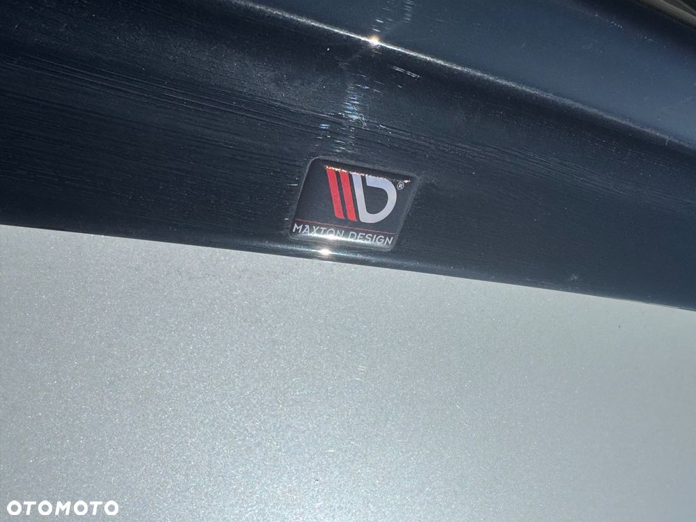 Volkswagen Golf - 11