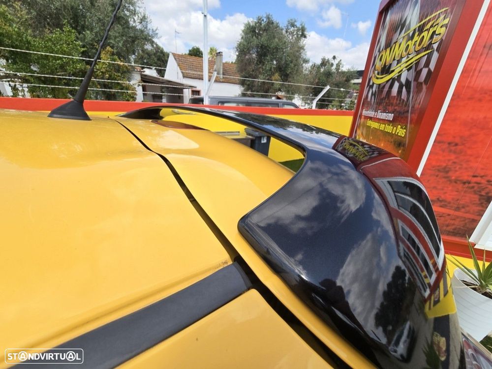 Nissan Juke 1.6 DIG-T Tekna Premium Ext.1 Yellow S. — fotografia 41