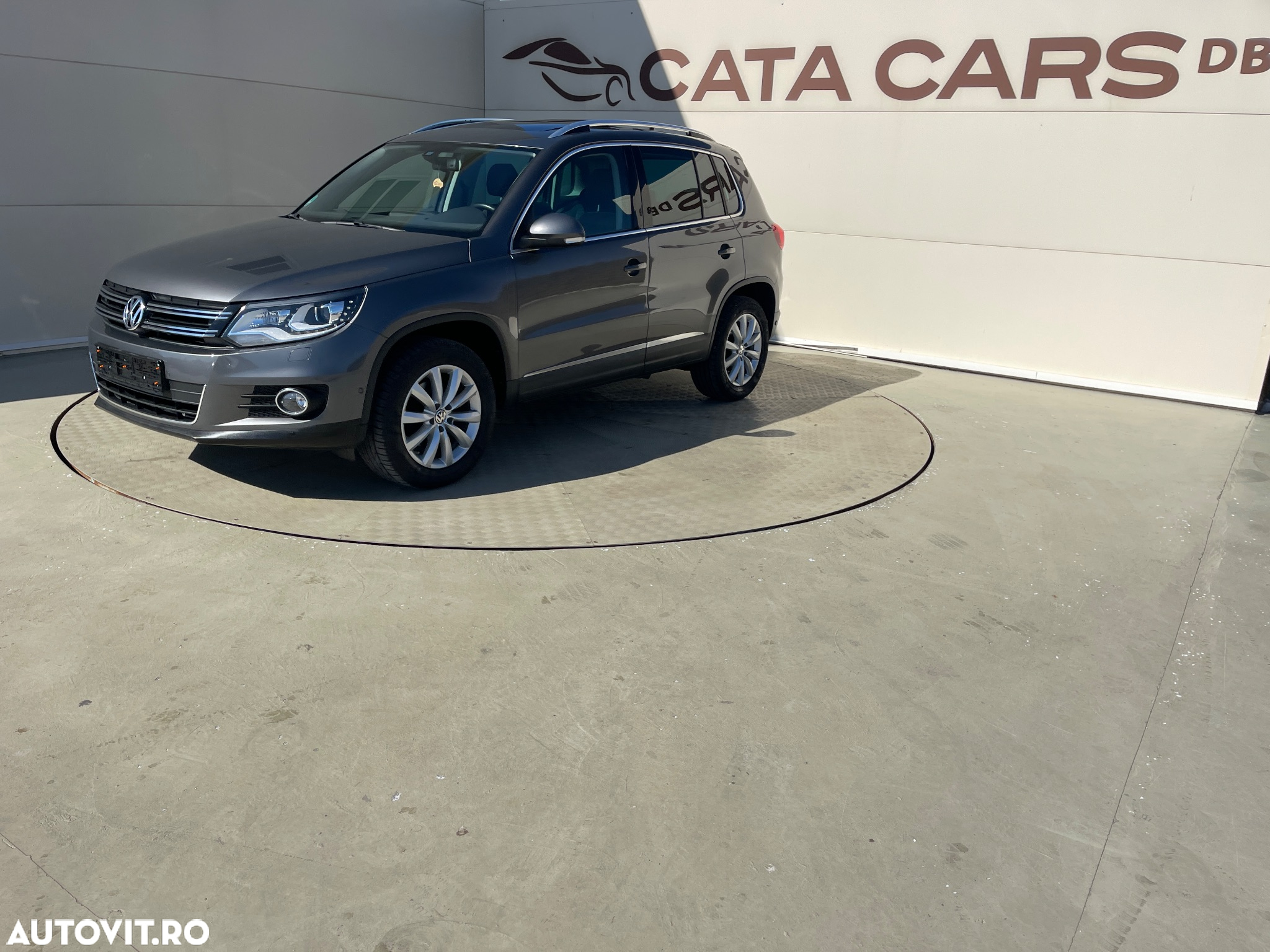Volkswagen Tiguan 2.0 TDI DPF 4Motion BlueMotion Technology DSG Cup Sport & Style - 4