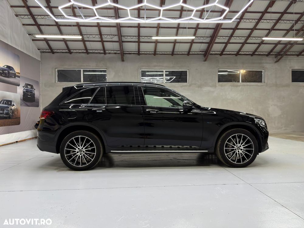 Mercedes-Benz GLC 300 de 4Matic 9G-TRONIC AMG Line - 6