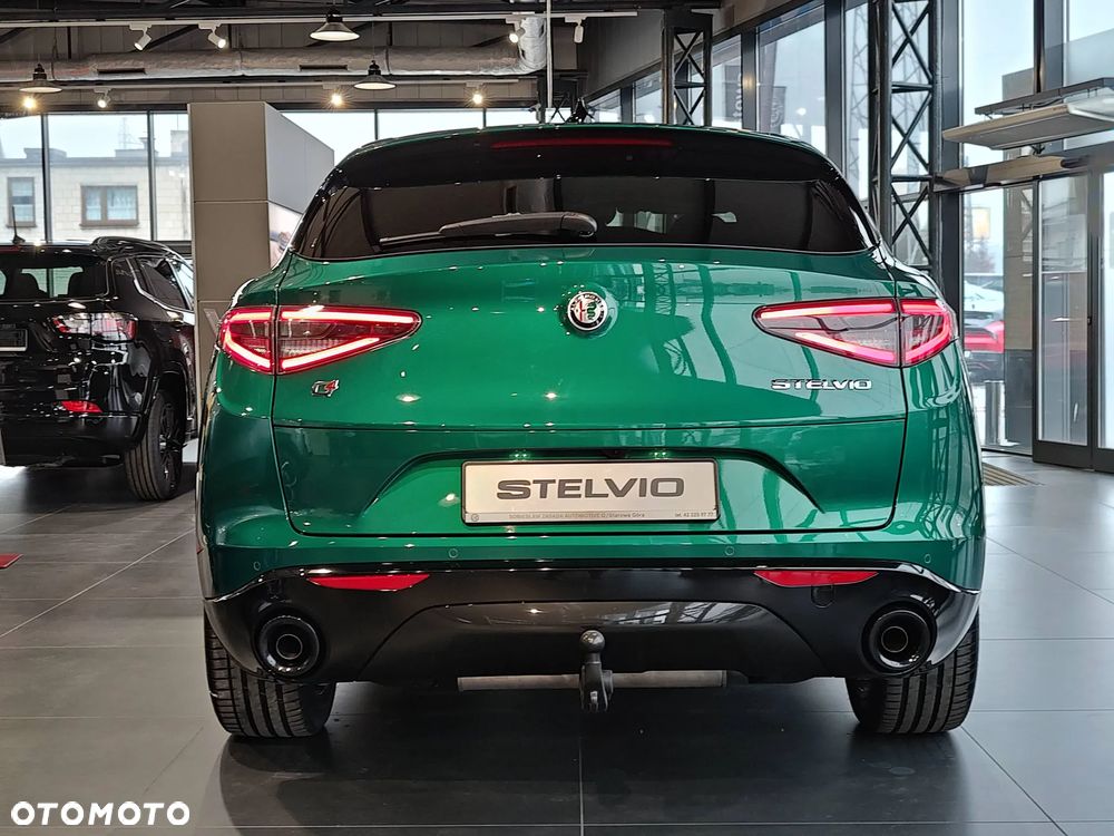 Alfa Romeo Stelvio 2.0 Turbo Veloce Q4 - 7