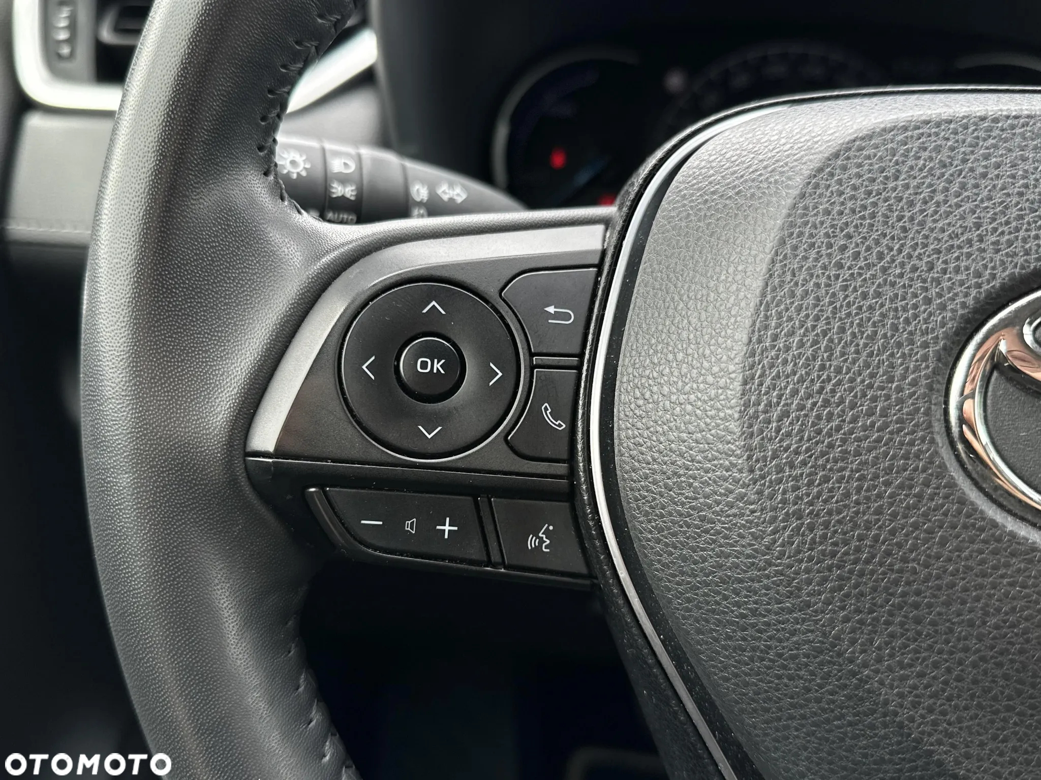 Toyota RAV4 2.5 Hybrid Comfort 4x2 - 18