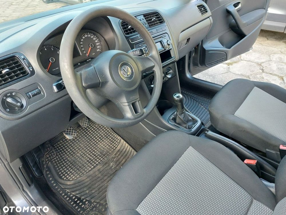 Volkswagen Polo - 15