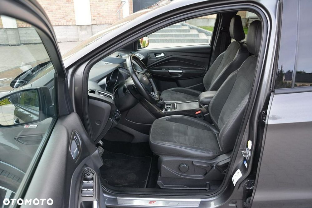 Ford Kuga 2.0 TDCi 4x4 ST-Line - 17