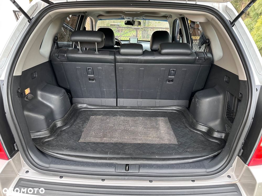 Hyundai Tucson 2.0 4WD GLS - 31