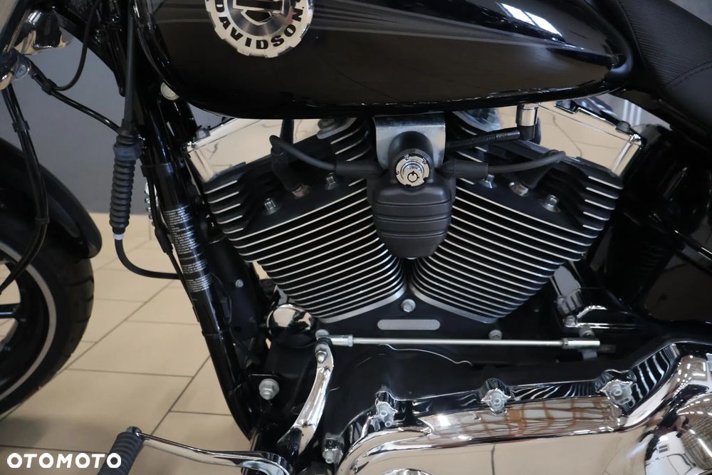 Harley-Davidson FXSB Breakout - 32