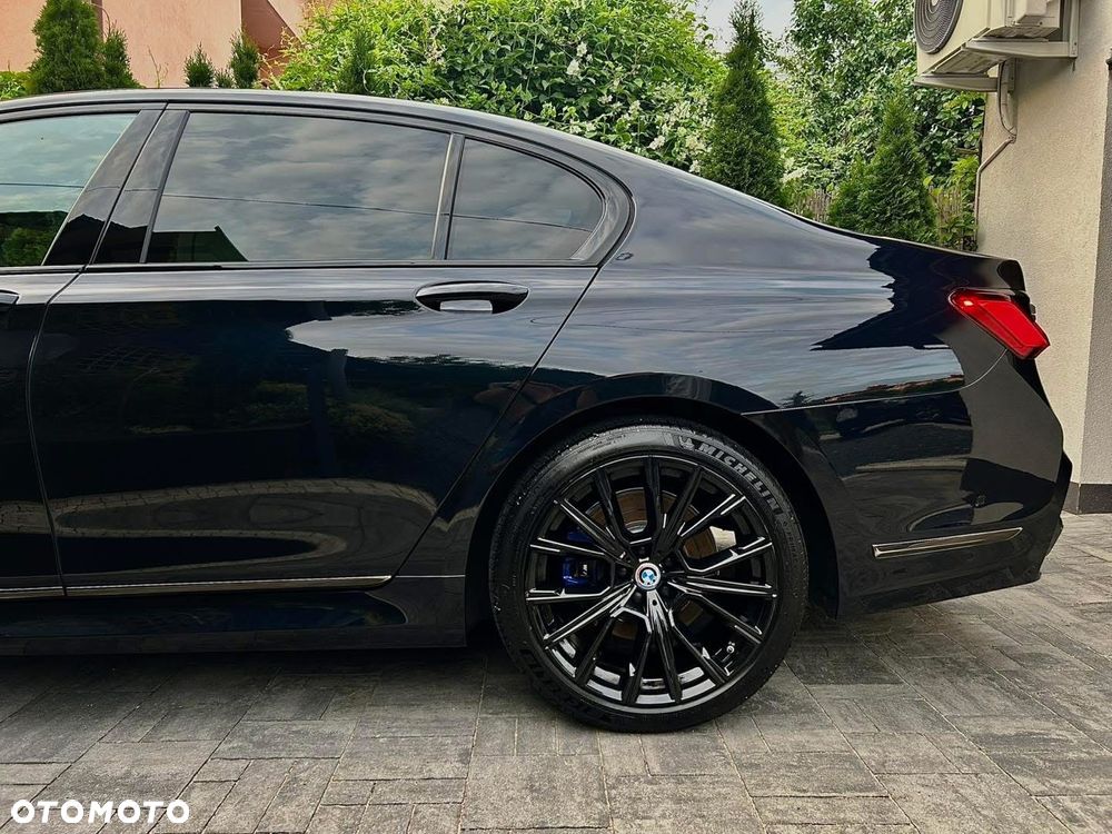 BMW Seria 7 730d xDrive sport - 3
