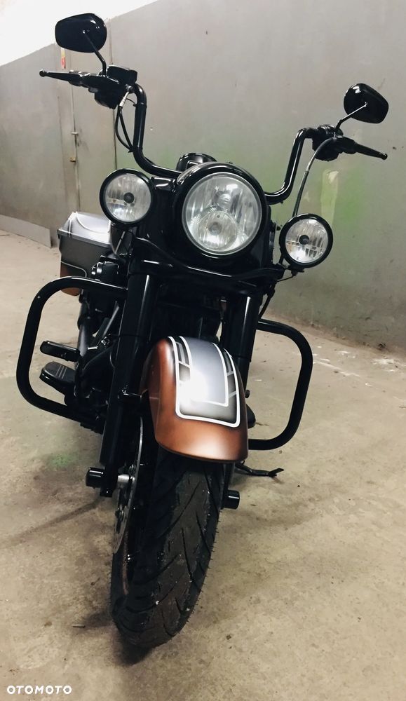 Harley-Davidson Touring Road King - 4