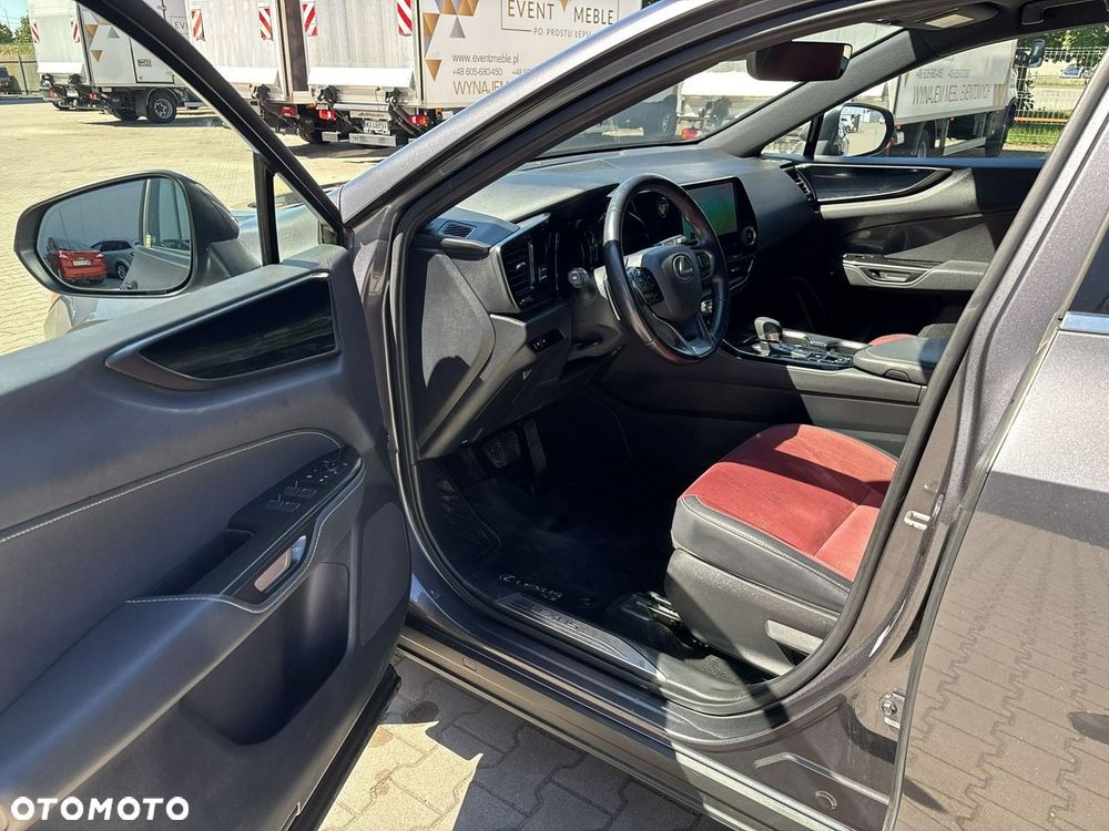 Lexus NX - 11