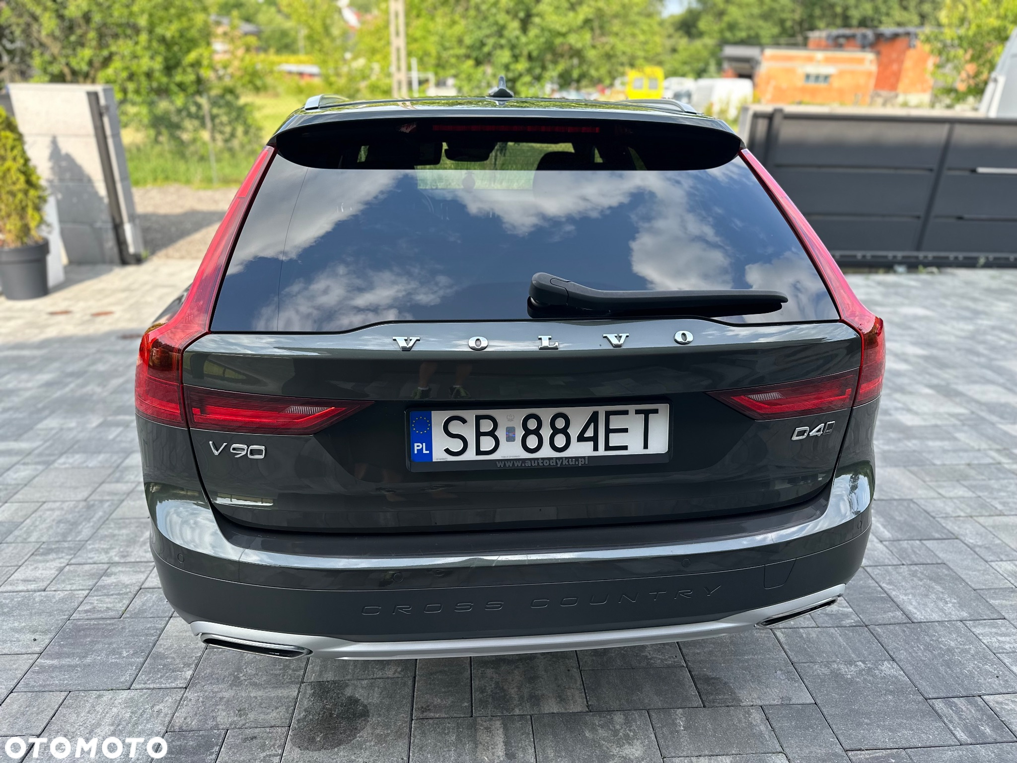 Volvo V90 Cross Country D4 AWD - 25