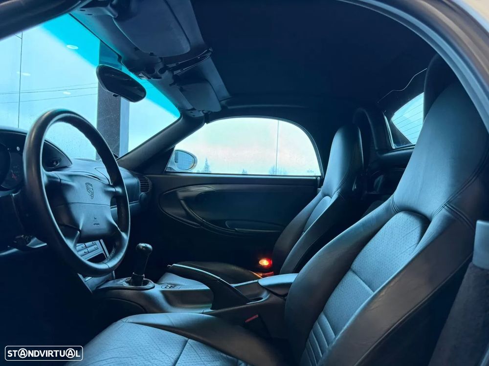 Porsche Boxster 2.5 - 8