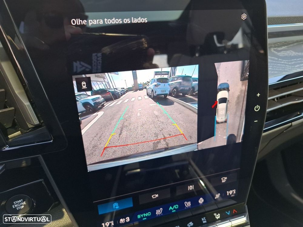 Renault Espace 1.2 Full Hybrid E-Tech Iconic - 21