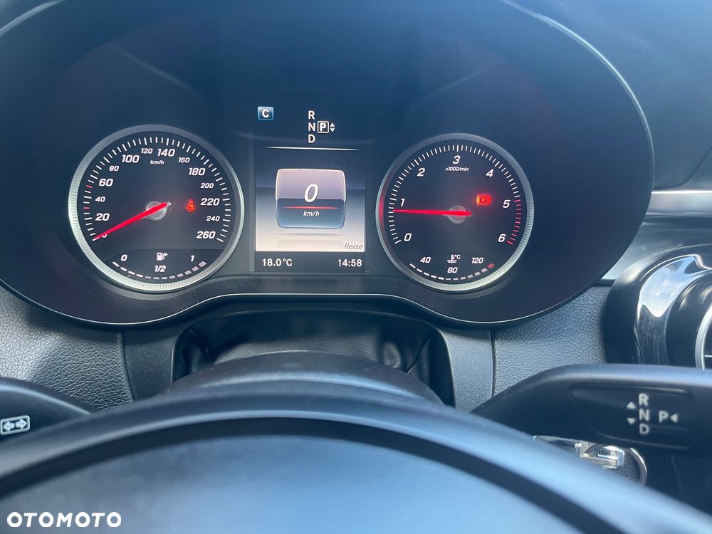 Mercedes-Benz Klasa C 220 (BlueTEC) d T 7G-TRONIC - 32