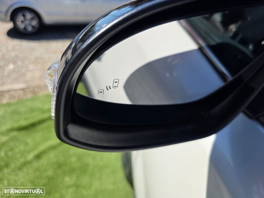 Toyota C-HR 1.8 Hybrid Square Collection - 21