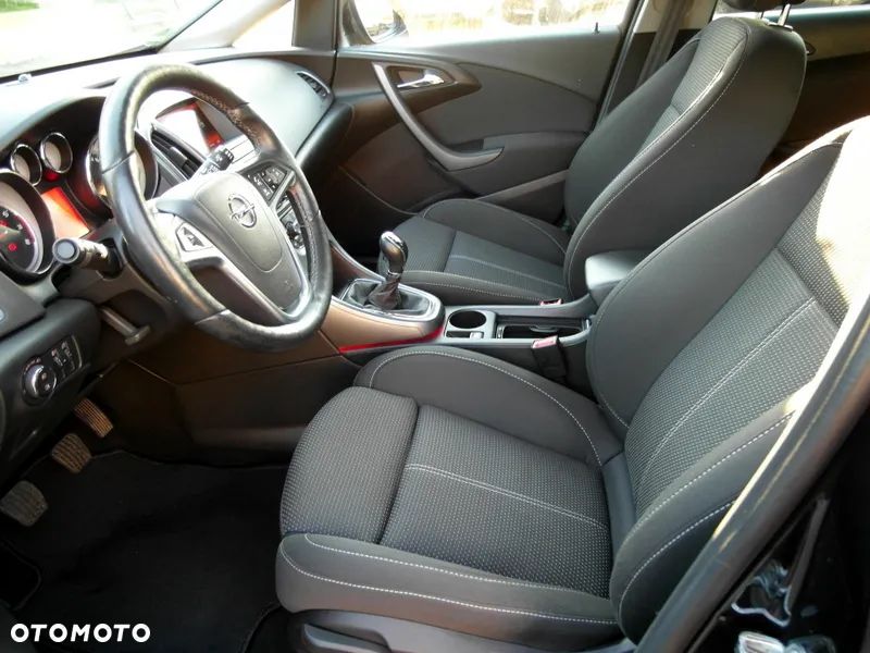 Opel Astra 1.4 Turbo Innovation - 27