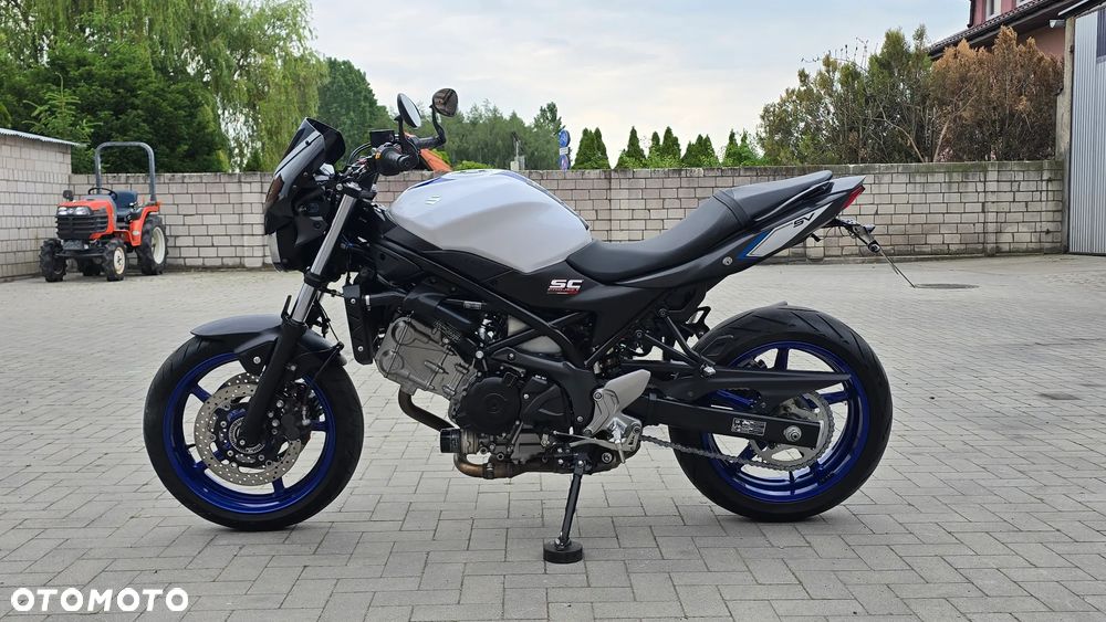 Suzuki SV - 6