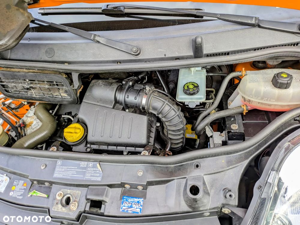 Opel Vivaro - 16