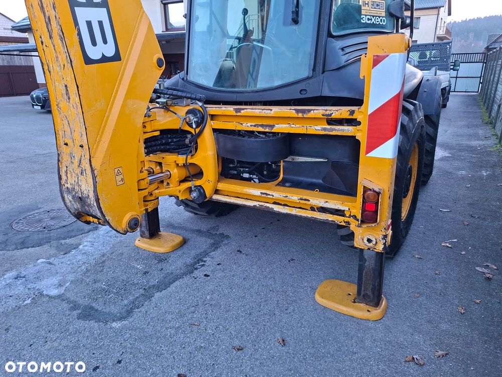 JCB 3 CX - 27