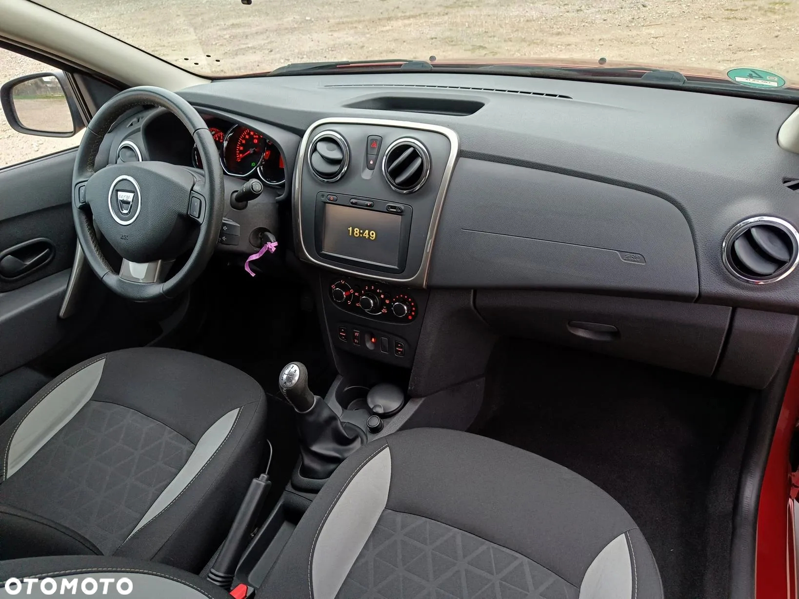 Dacia Sandero Stepway TCe 90 Prestige - 25