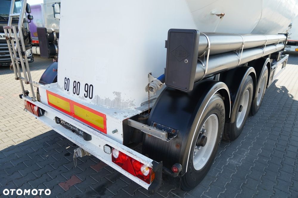 Feldbinder CEMENTONACZEPA / 5 KOMÓR / 40 000 L / SILOS / ALUFELGI - 13