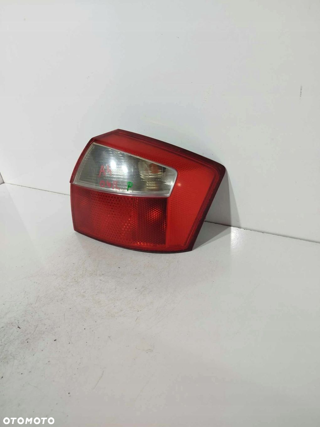 LAMPA PRAWA TYLNA TYŁ AUDI A4 B6 SEDAN 00- 04 - 3