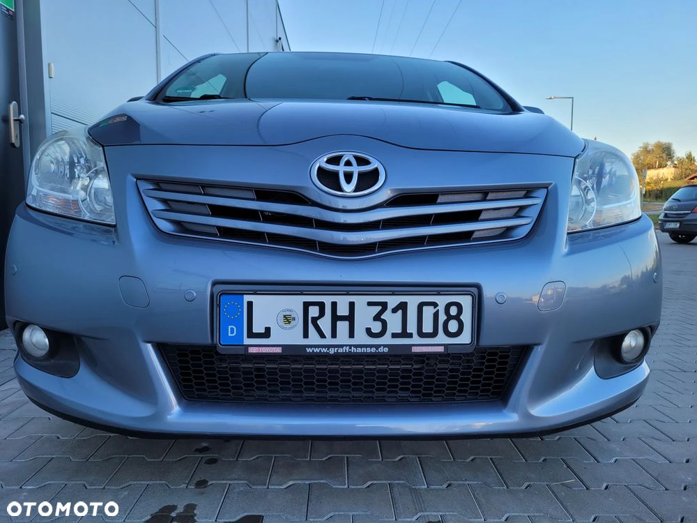 Toyota Verso 1.8 Executive - 16