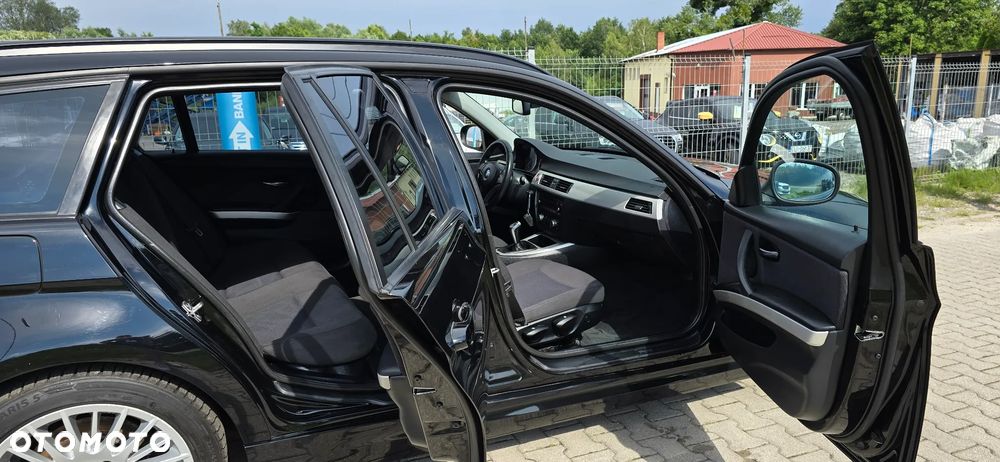 BMW Seria 3 - 16