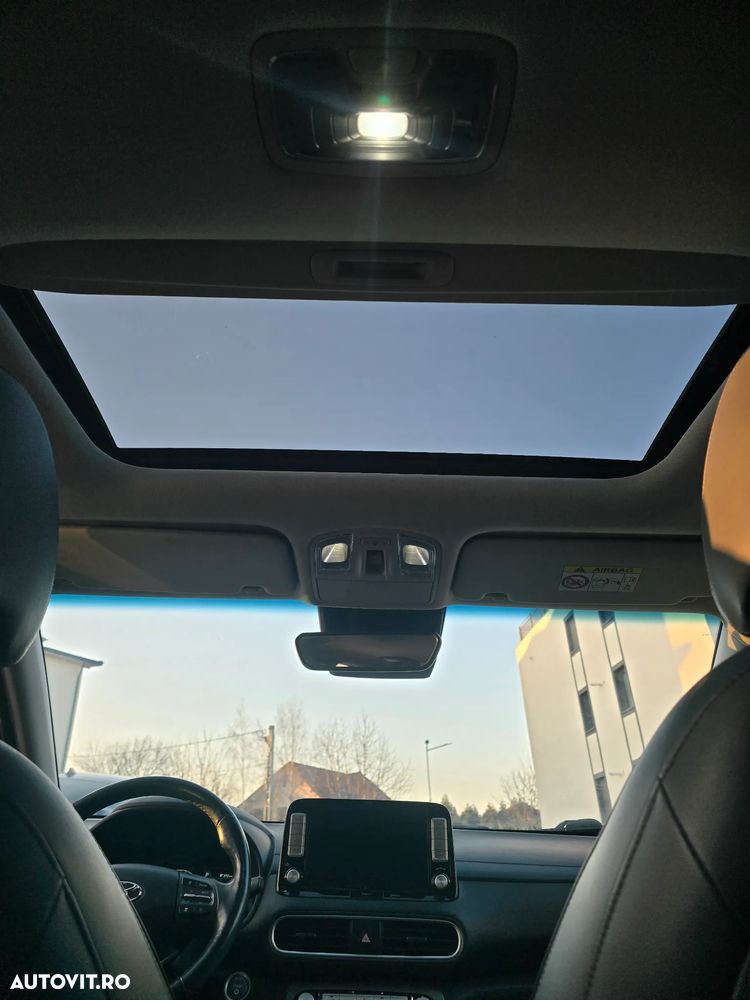 Hyundai KONA Premium - 17