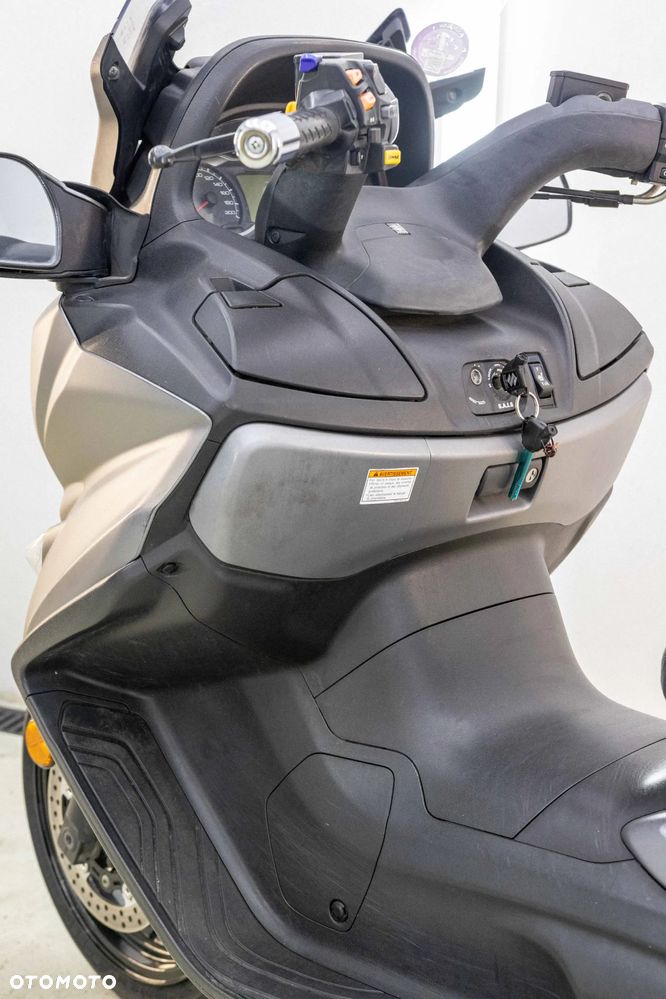 Suzuki Burgman - 35